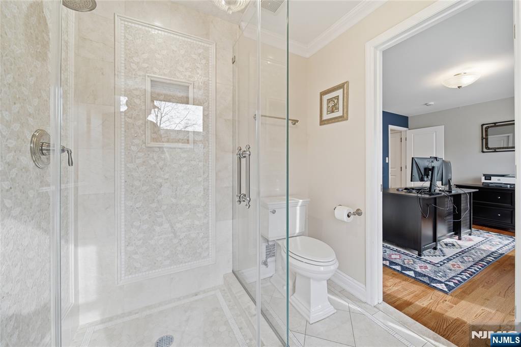 19 Blueberry Court Mahwah, NJ 07430 - Photo 10 of 50