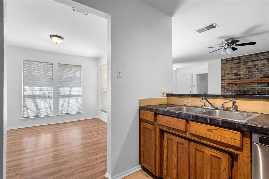 710 Michol Street Grapevine, TX 76051 - Photo 10 of 25