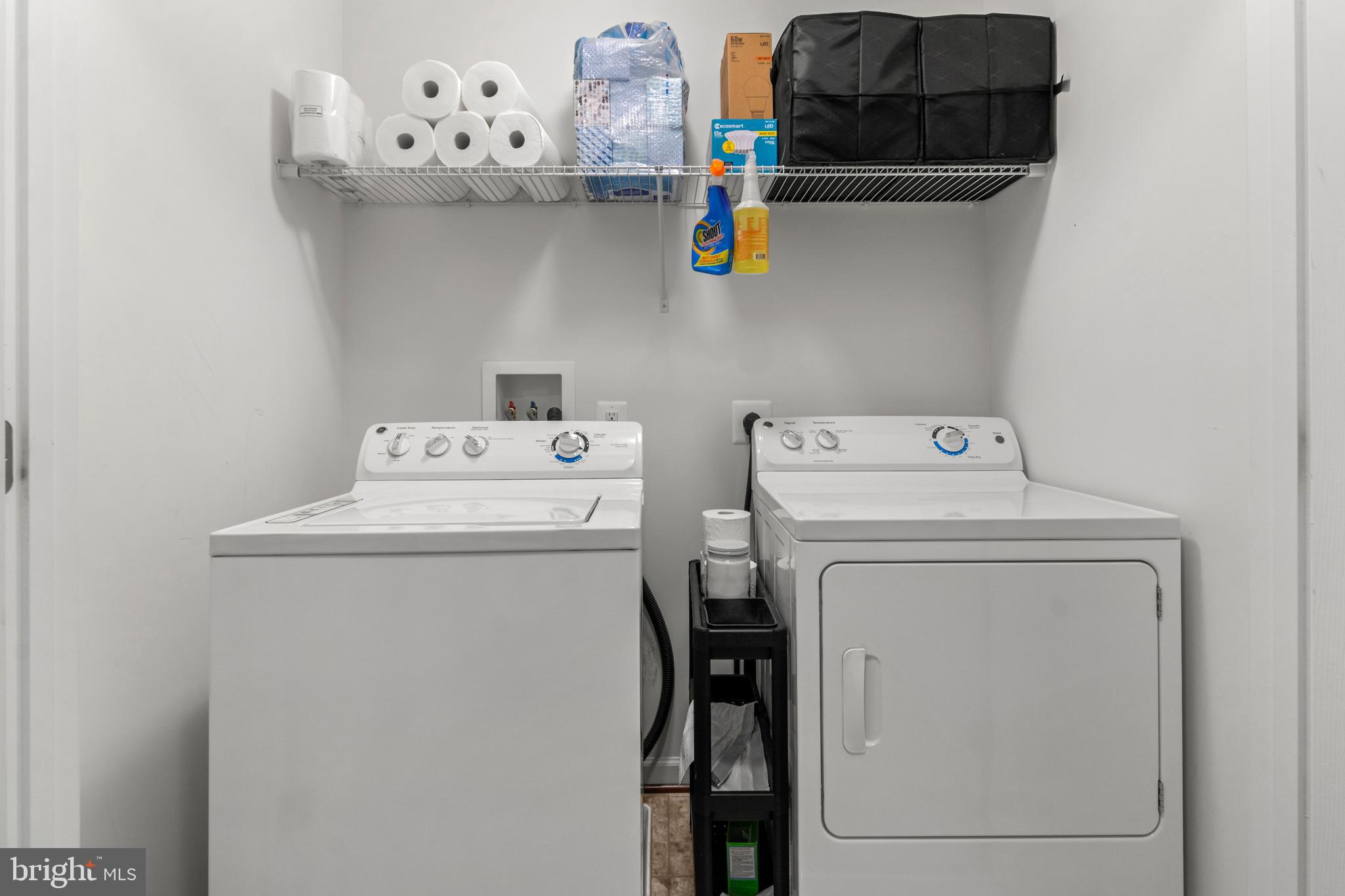 1342 Millar Road Aberdeen, MD 21001 - Photo 27 of 34 a utility room with dryer and washer