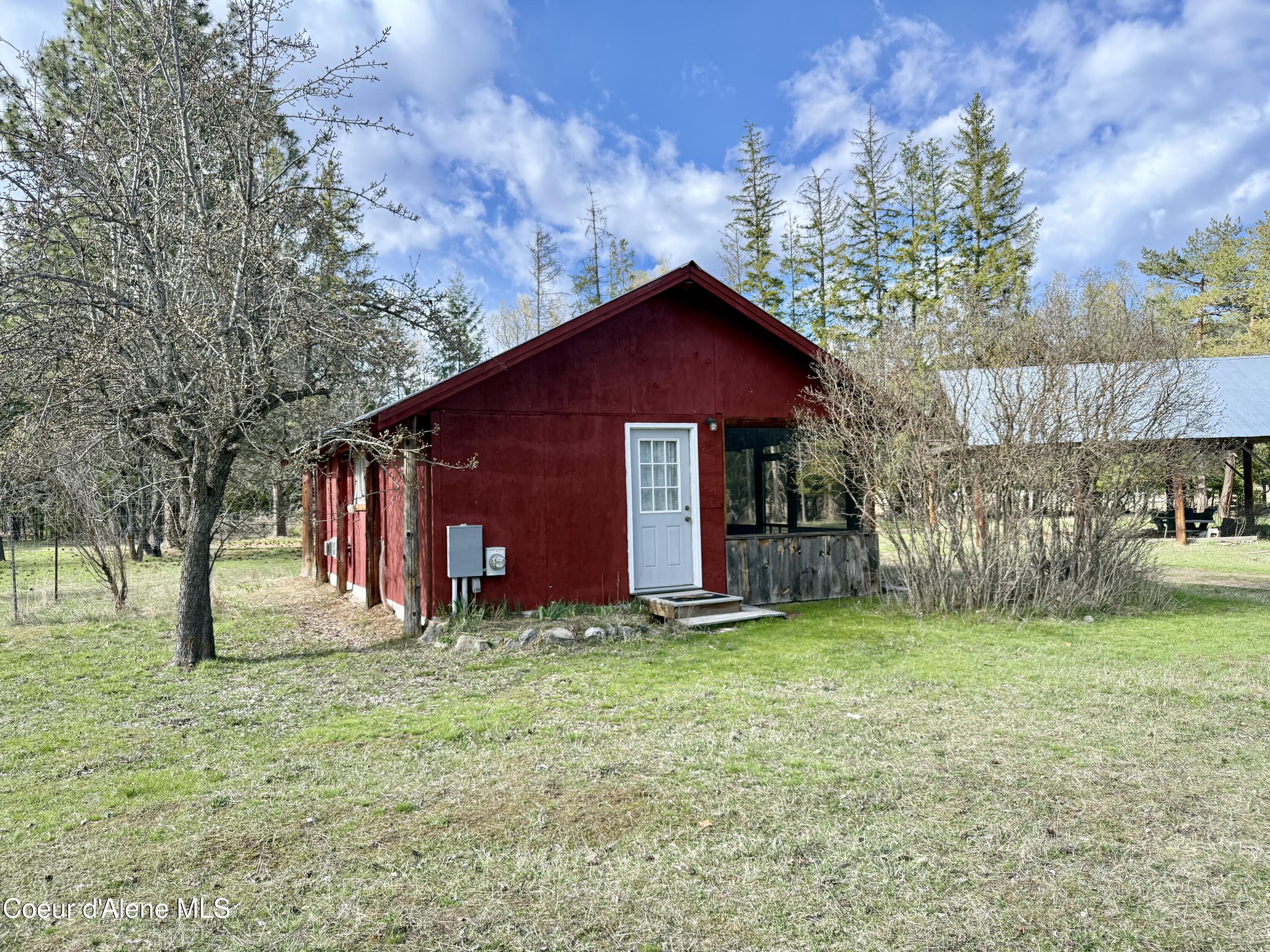 3216 Dufort Road Sagle, ID 83860 - Photo 67 of 99 IMG_1521