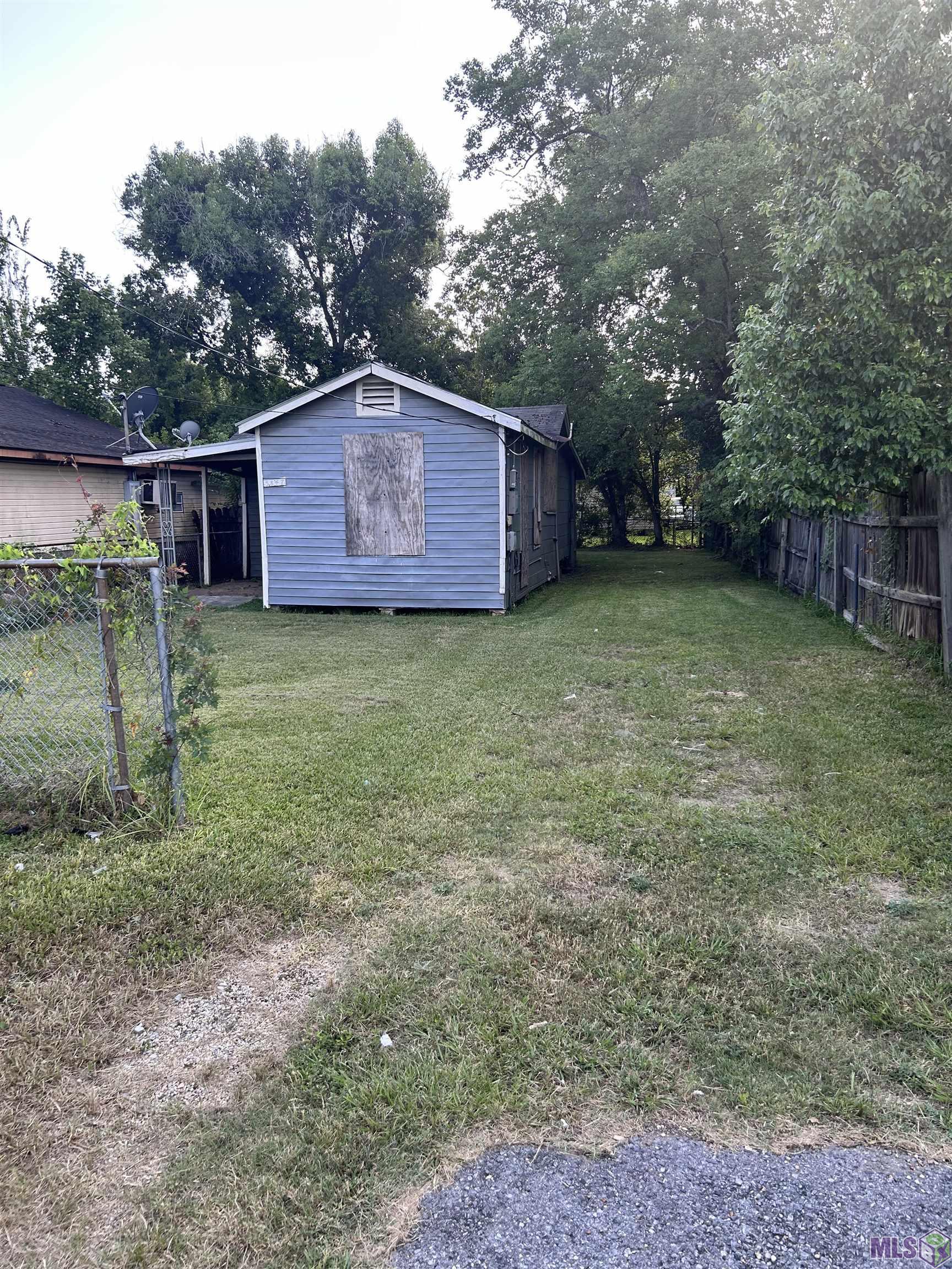 3847 Pawtucket Street Baton Rouge, LA 70805 - Photo 1 of 16