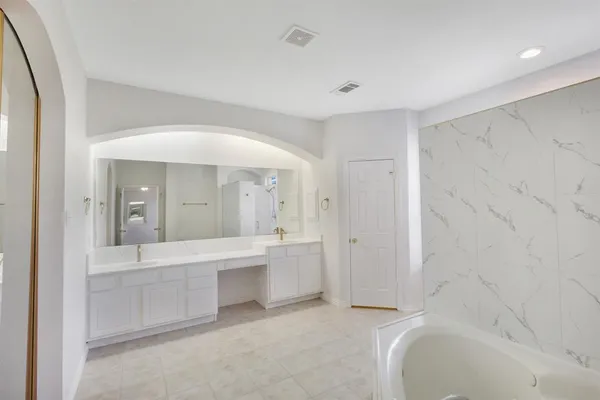 $639,999 | 9618 Peach Tree Lane, Rowlett, TX 75089