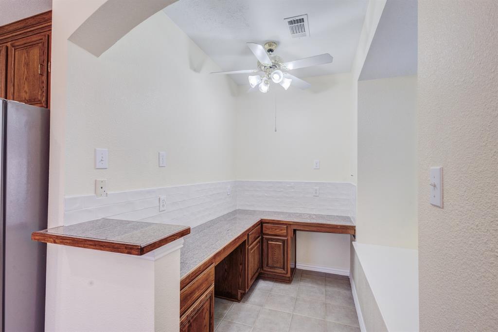 9618 Peach Tree Lane Rowlett, TX 75089 - Photo 18 of 40 a room with washing machine