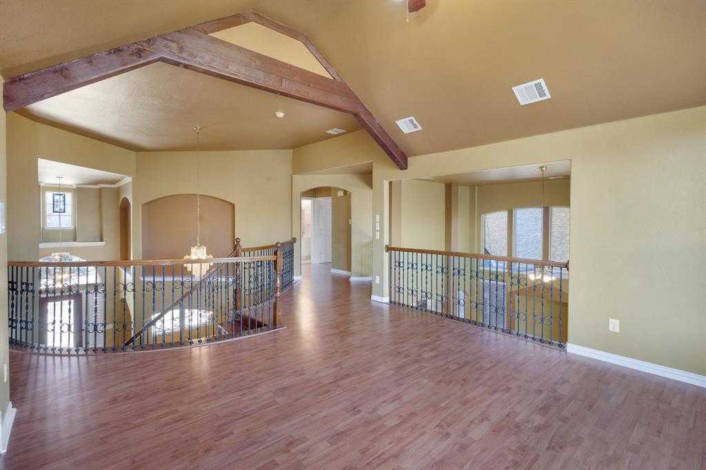 9618 Peach Tree Lane Rowlett, TX 75089 - Photo 31 of 40 a view of a interior of the house