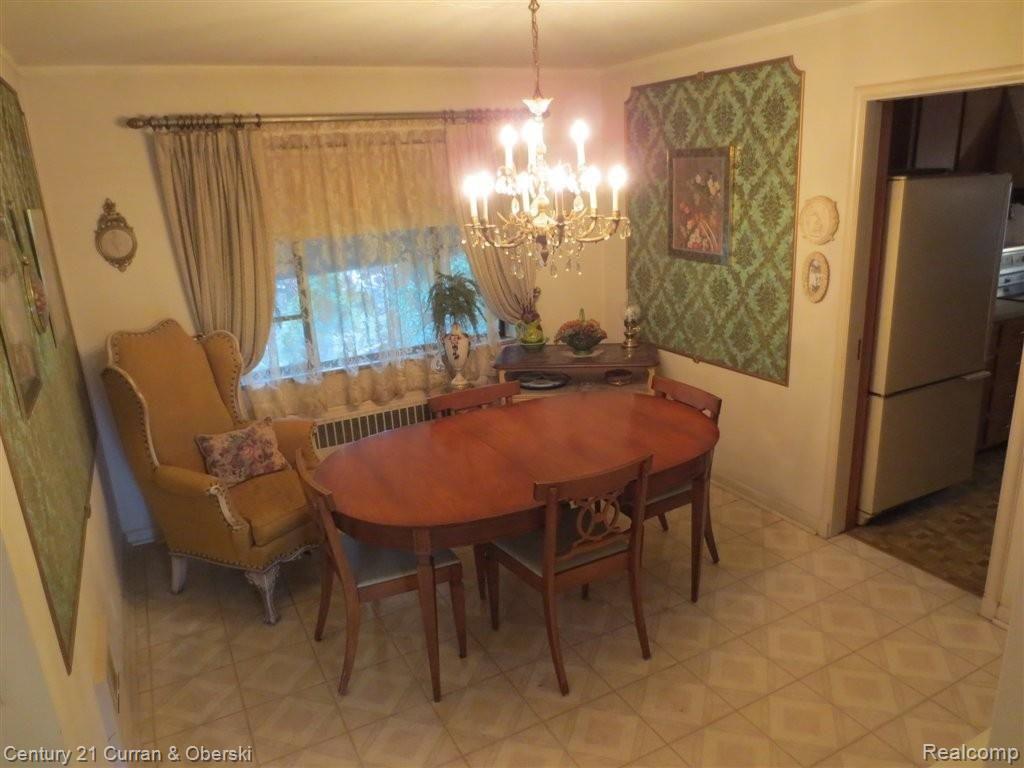 991 Lincoln Road Grosse Pointe, MI 48230 - Photo 4 of 25 FORMAL DINING ROOM