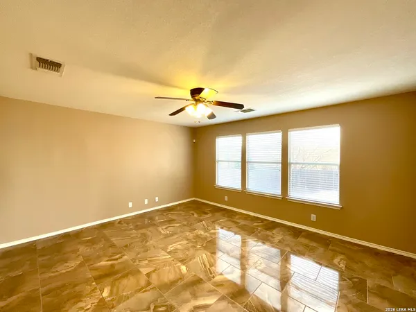 a view of a big room with a garage
