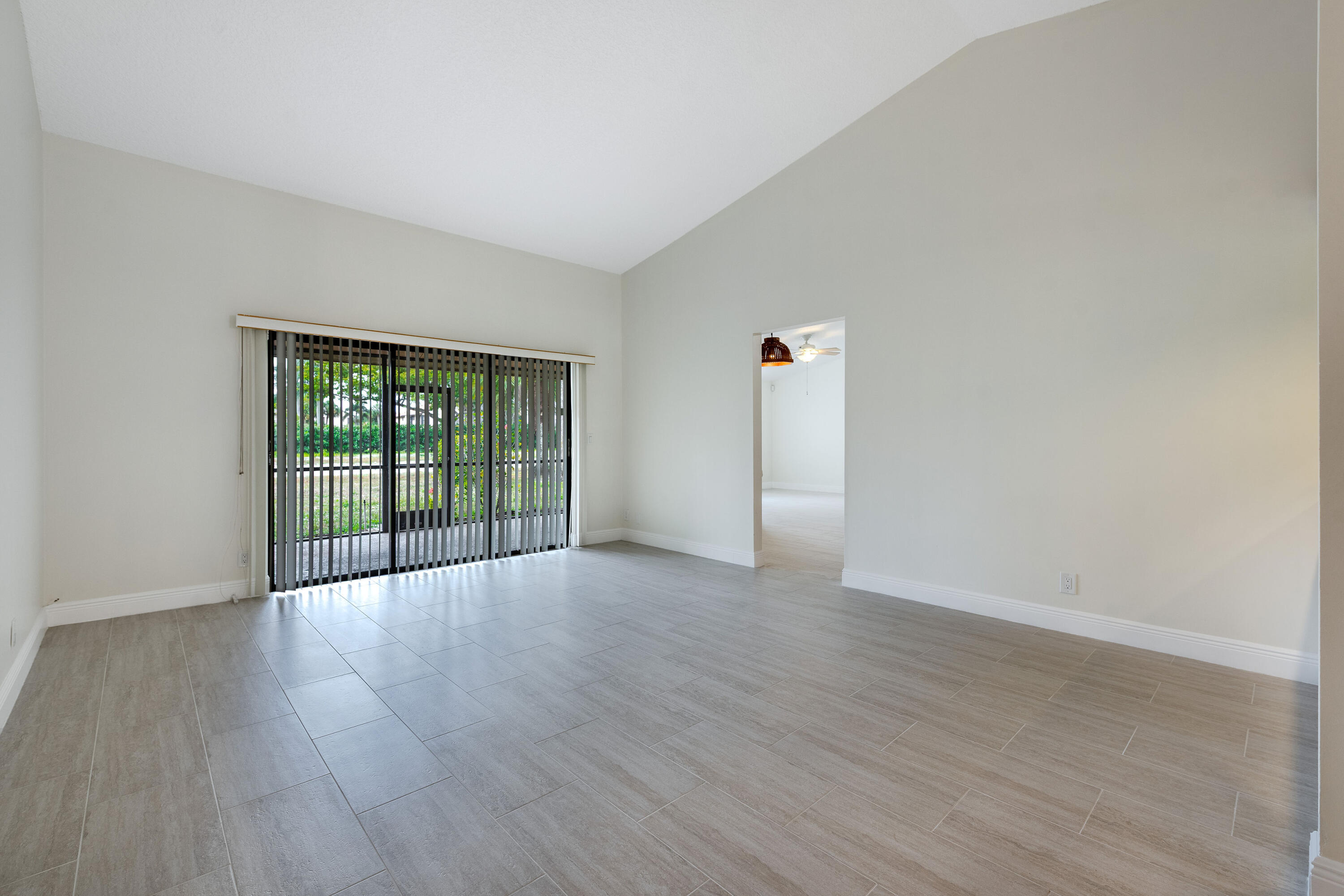 8686 Eagle Run Drive Boca Raton, FL 33434 - Photo 12 of 41 Living Rm