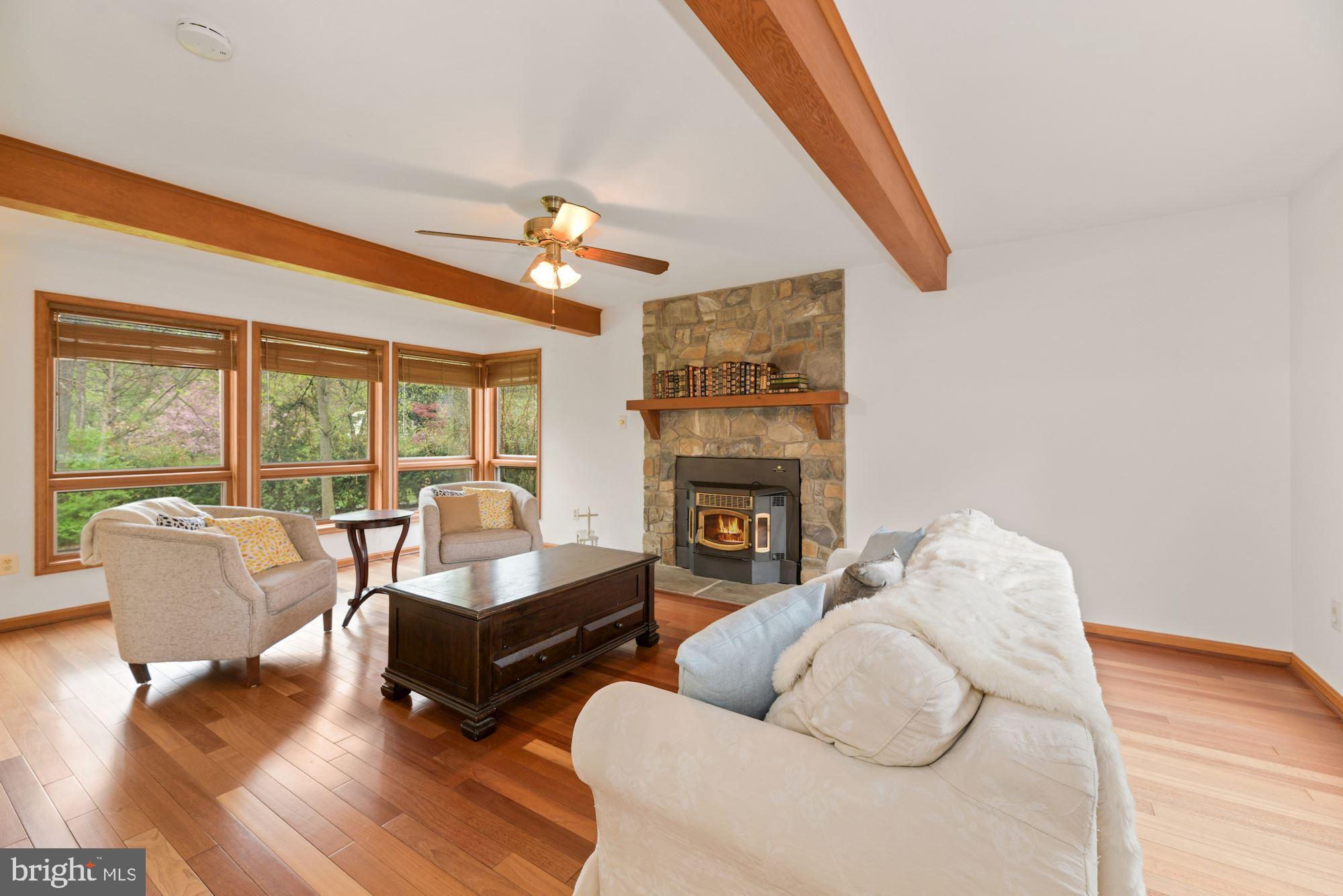 19 Rutherford Circle Sterling, VA 20165 - Photo 11 of 46 Gallery Image 11