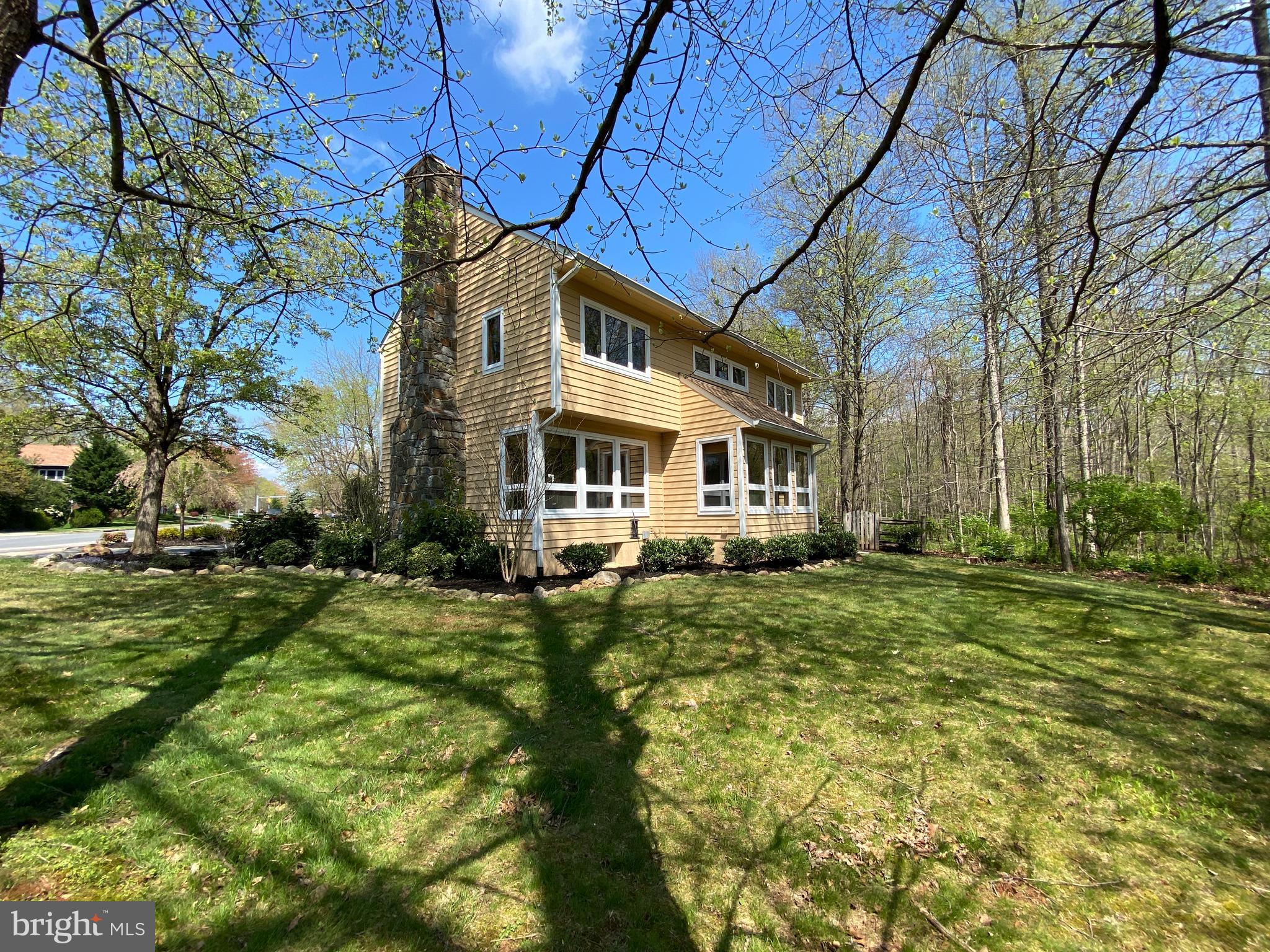19 Rutherford Circle Sterling, VA 20165 - Photo 32 of 46 Gallery Image 32