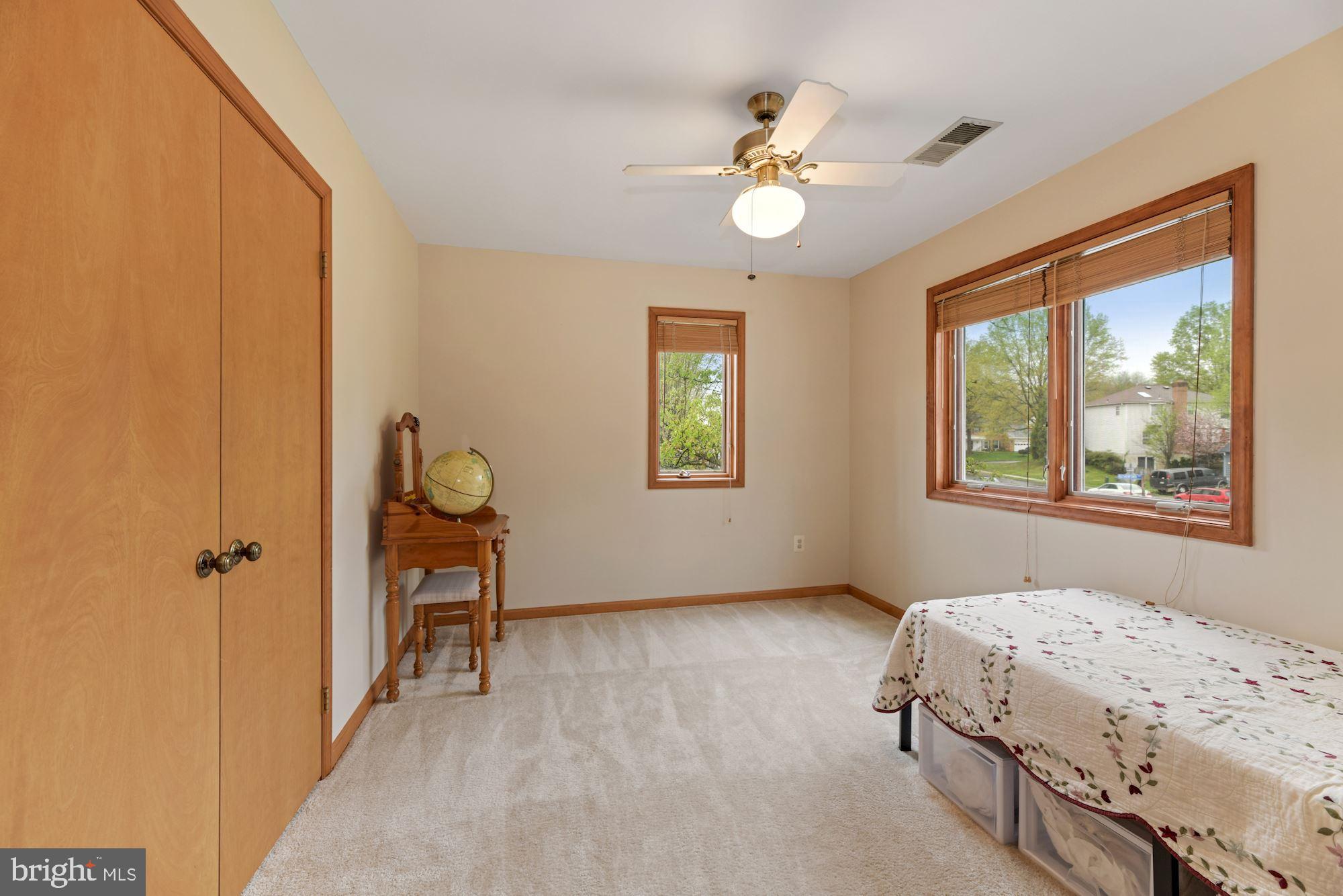 19 Rutherford Circle Sterling, VA 20165 - Photo 41 of 46 Gallery Image 41