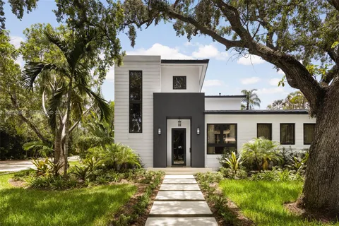 $4,150,000 | 3303 Halissee Street, Coconut Grove, FL 33133