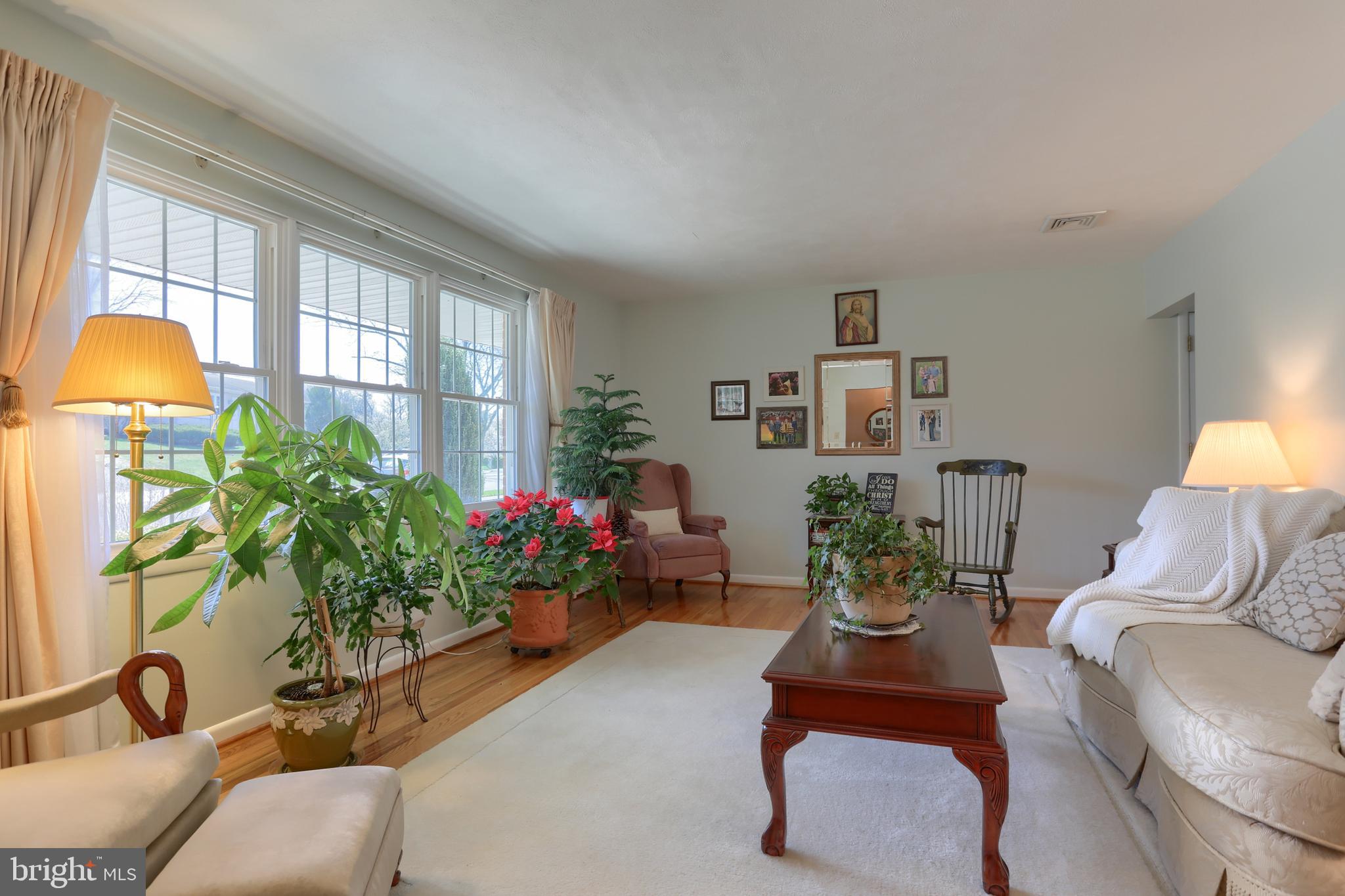 406 Trudy Road Harrisburg, PA 17109 - Photo 9 of 50 Gallery Image 9