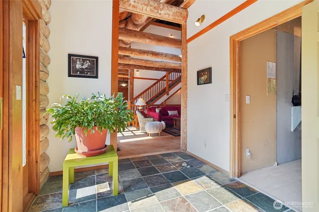 $875,000 | 37436 239th Avenue Southeast, Enumclaw, WA 98022