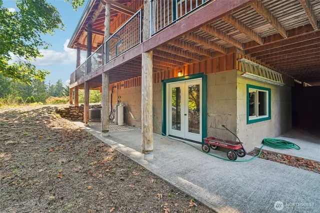 $875,000 | 37436 239th Avenue Southeast, Enumclaw, WA 98022