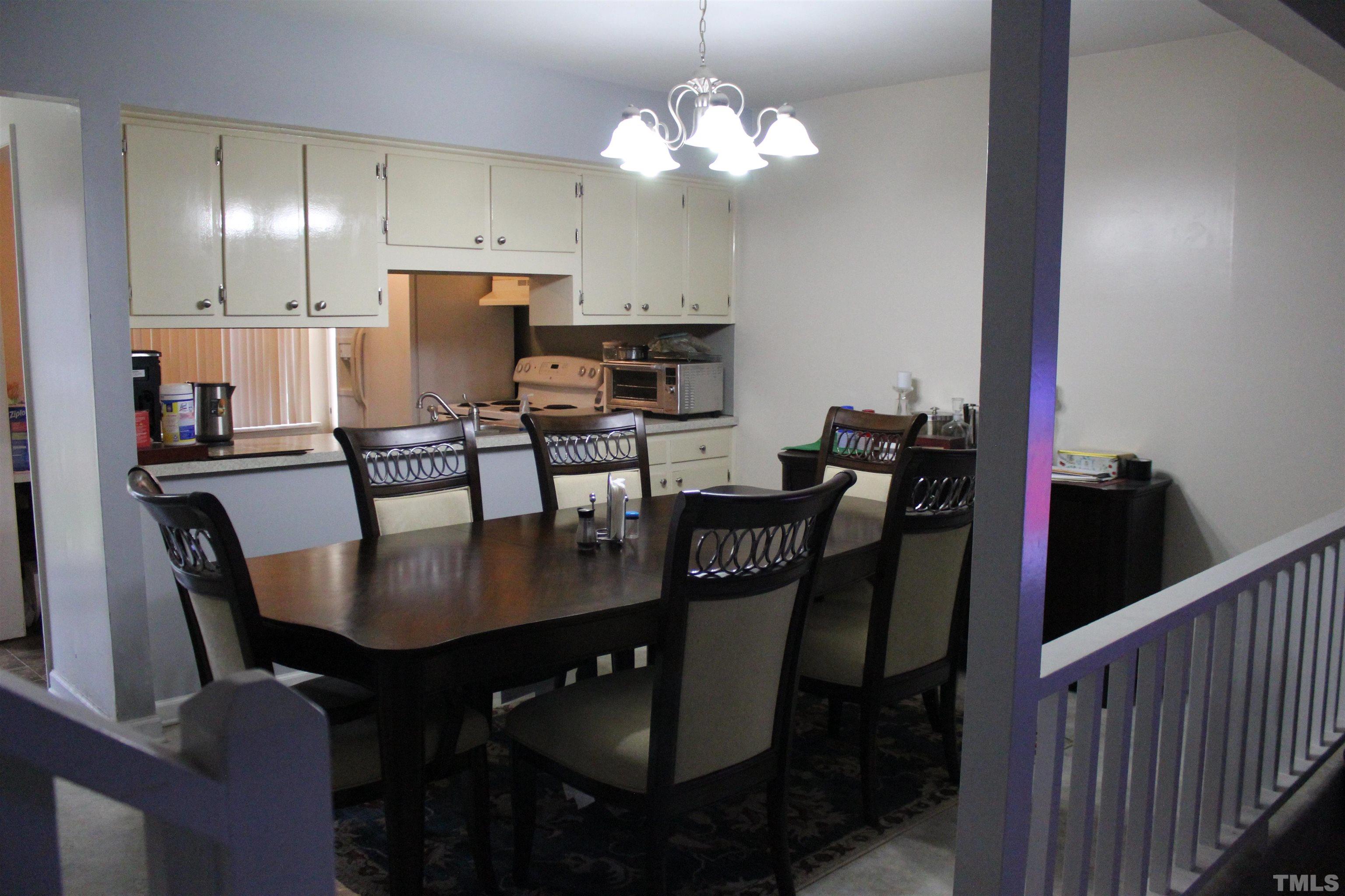 5842 Branchwood Road Raleigh, NC 27609 - Photo 5 of 16 Gallery Image 5