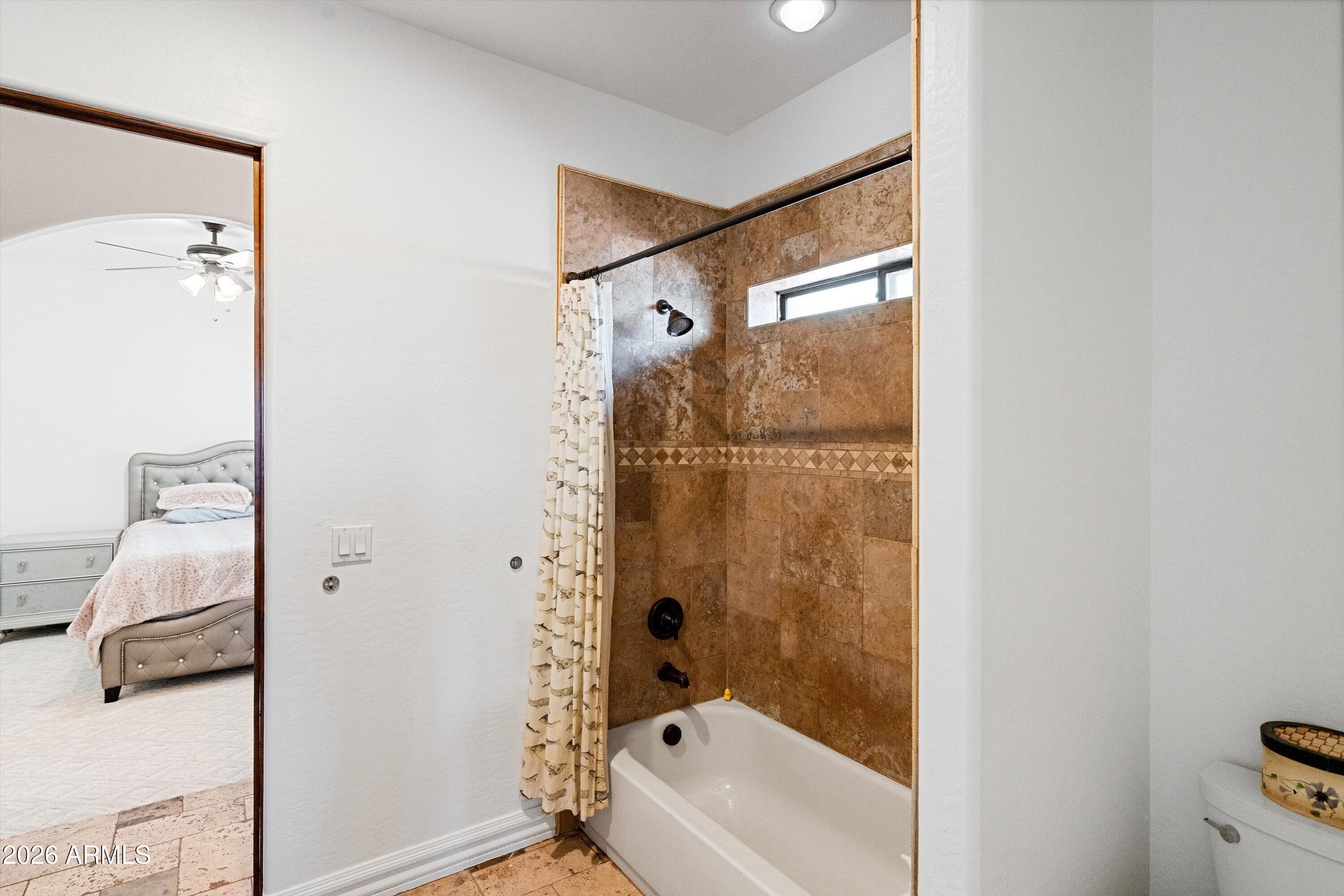 1823 West Maddock Road Phoenix, AZ 85086 - Photo 53 of 121 053-Bathroom 2