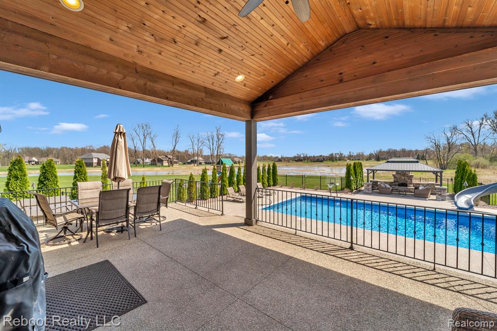 11522 Erin's Way Romeo, MI 48065 - Photo 40 of 58