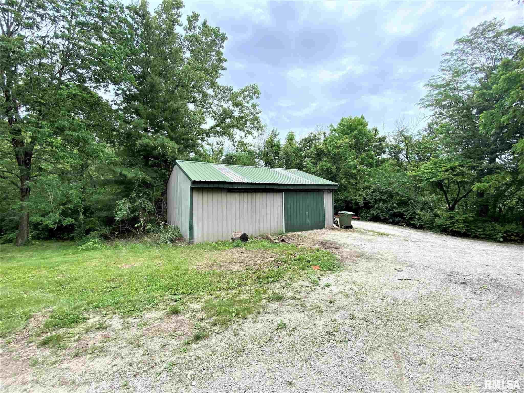 6535 West Hill Road Decatur, IL 62522 - Photo 32 of 42 Gallery Image 32