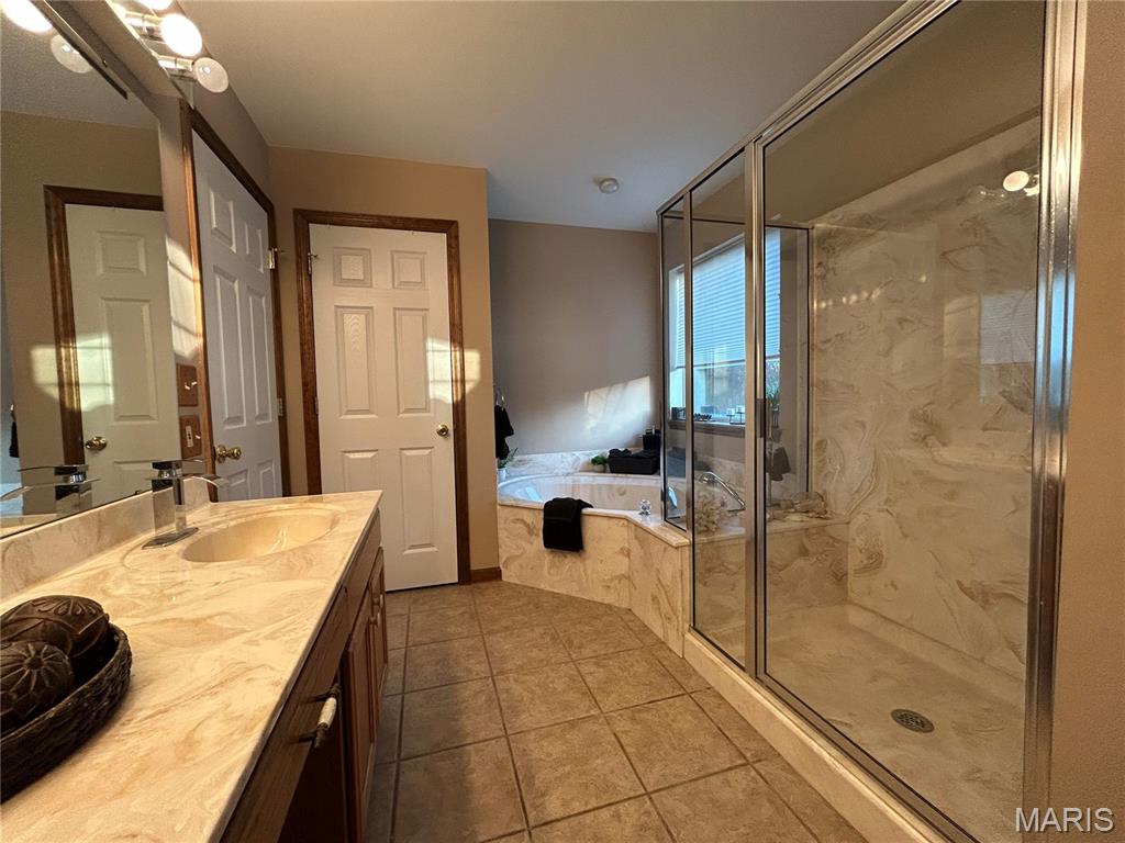 38520 Pin Oak Church Road Truxton, MO 63381 - Photo 13 of 25