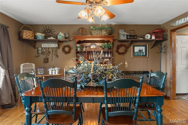 $775,000 | 38520 Pin Oak Church Road, Truxton, MO 63381