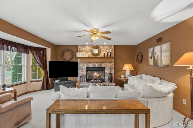 $775,000 | 38520 Pin Oak Church Road, Truxton, MO 63381