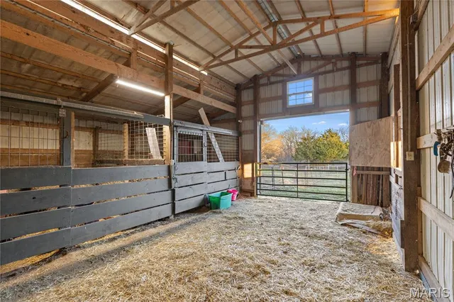 $775,000 | 38520 Pin Oak Church Road, Truxton, MO 63381