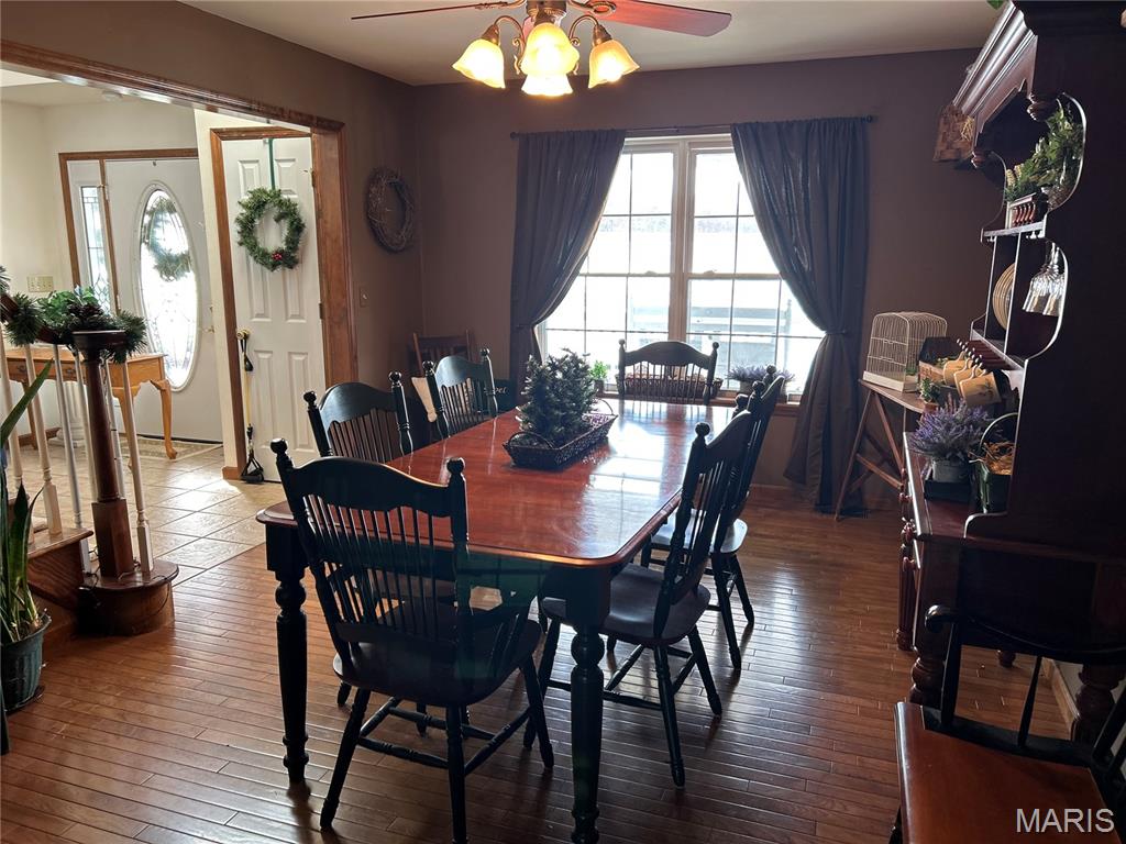 38520 Pin Oak Church Road Truxton, MO 63381 - Photo 7 of 25