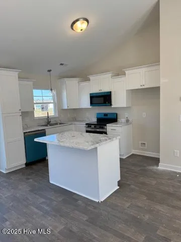 $286,900 | 429 Windermere Road, Hubert, NC 28539