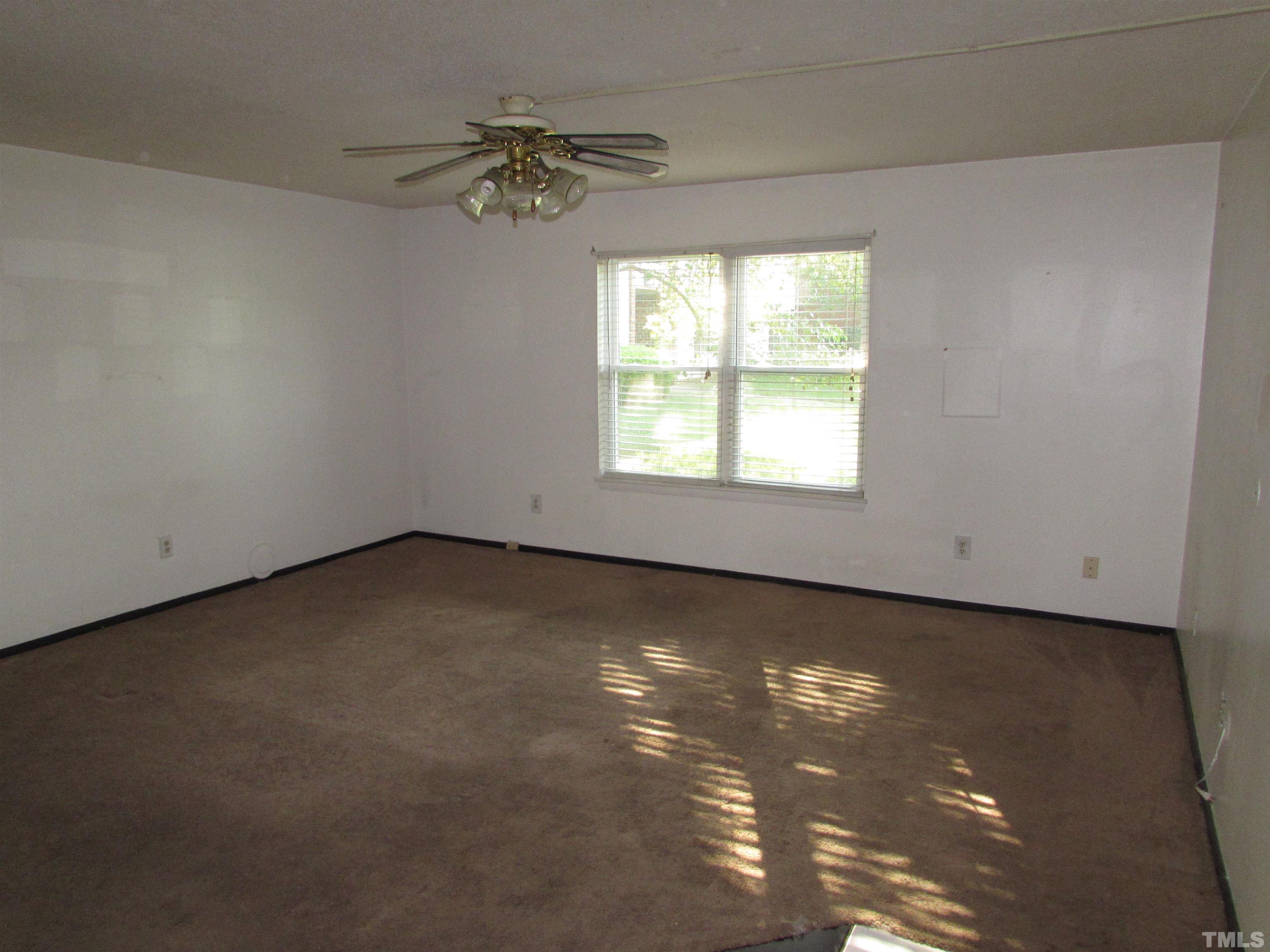 5612 Falls Of Neuse Road, Unit F Raleigh, NC 27609 - Photo 5 of 27 Gallery Image 5