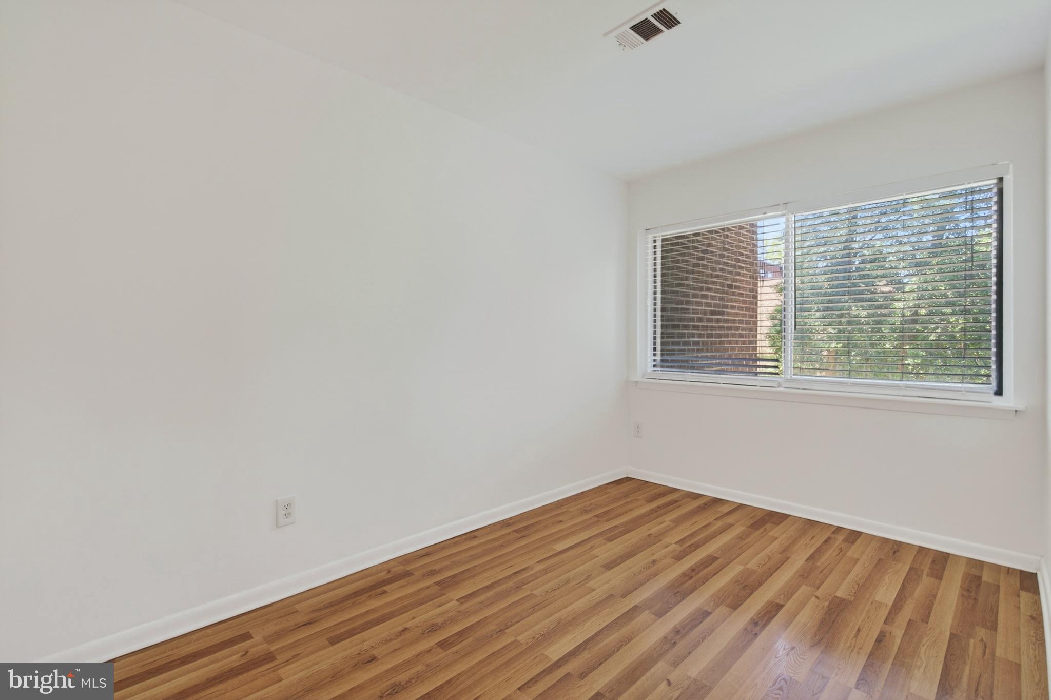 11260 Chestnut Grove Square, Unit 139 Reston, VA 20190 - Photo 25 of 26