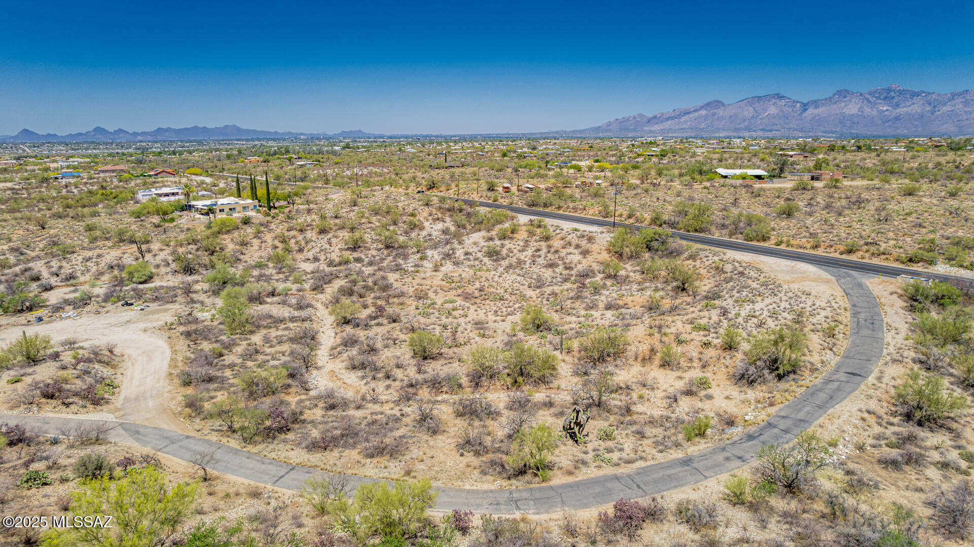 East Escalante Road Tucson, AZ 85730 - Photo 3 of 24 Gallery Image 3