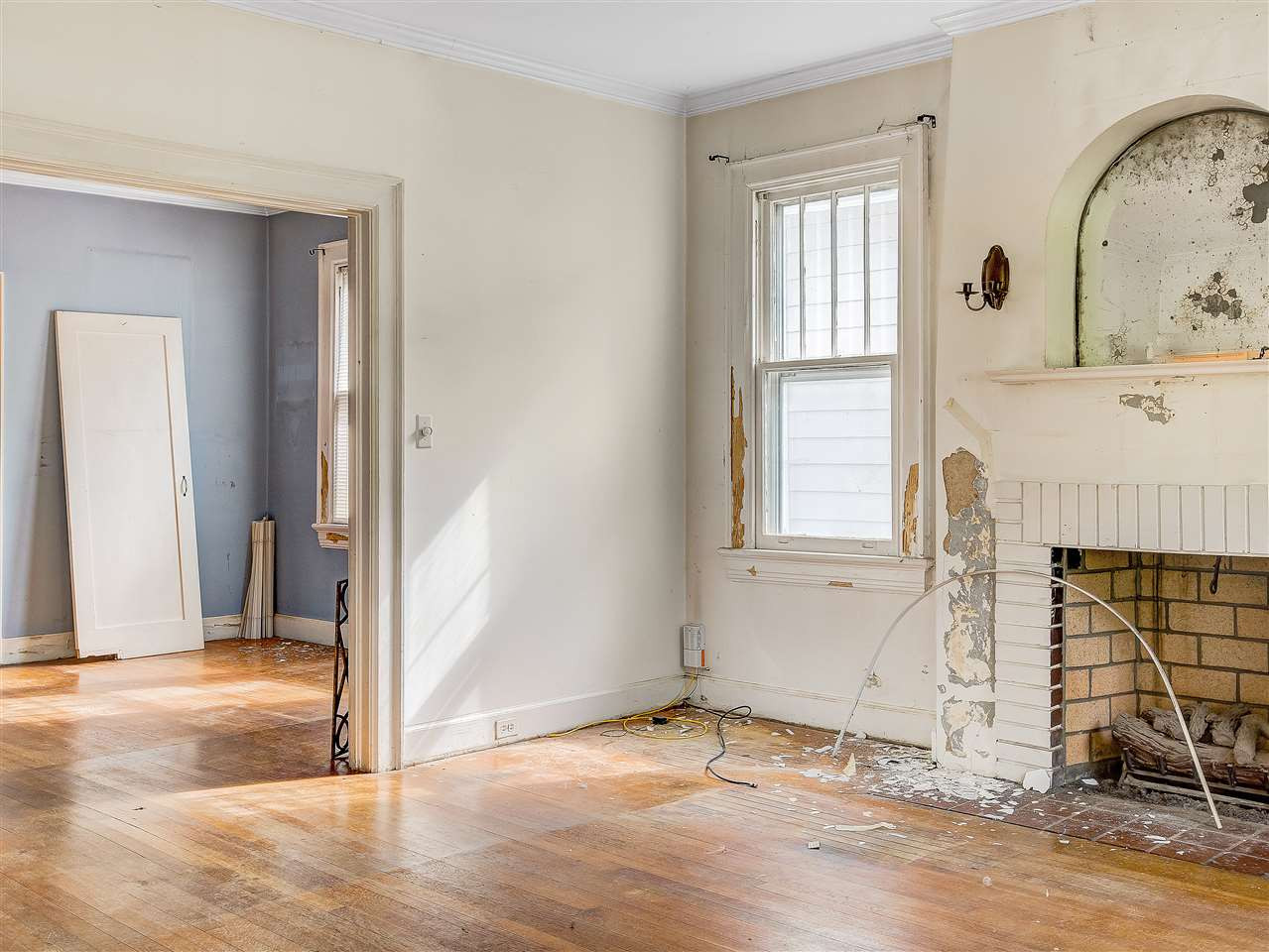 1926 Alexander Road Raleigh, NC 27608 - Photo 11 of 30 Living