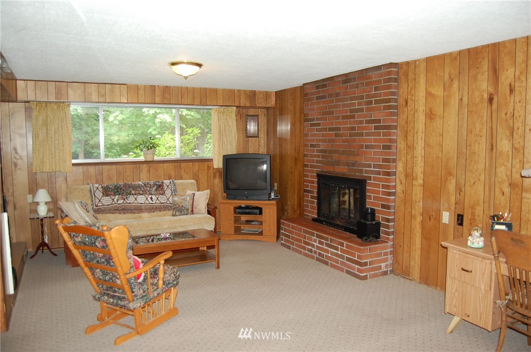 10807 Northeast 152nd Street Bothell, WA 98011 - Photo 15 of 23 Gallery Image 15