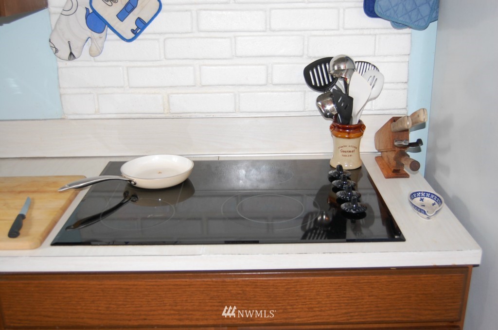 10807 Northeast 152nd Street Bothell, WA 98011 - Photo 19 of 23 Gallery Image 19