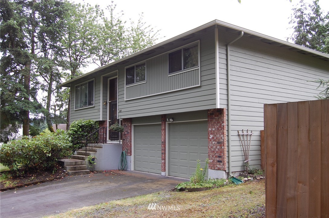 10807 Northeast 152nd Street Bothell, WA 98011 - Photo 5 of 23 Gallery Image 5
