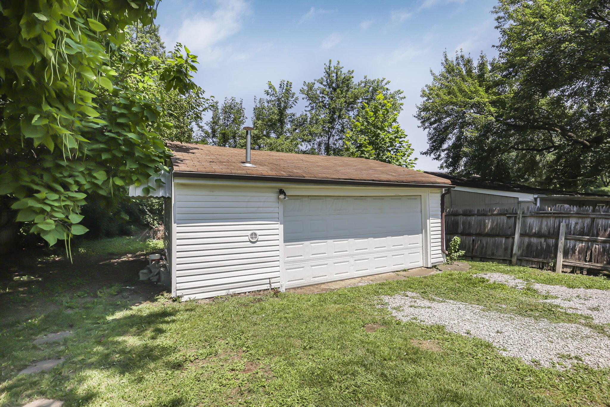 1728 East Cooke Road Columbus, OH 43224 - Photo 48 of 49 48-web-or-mls-0N4A7408