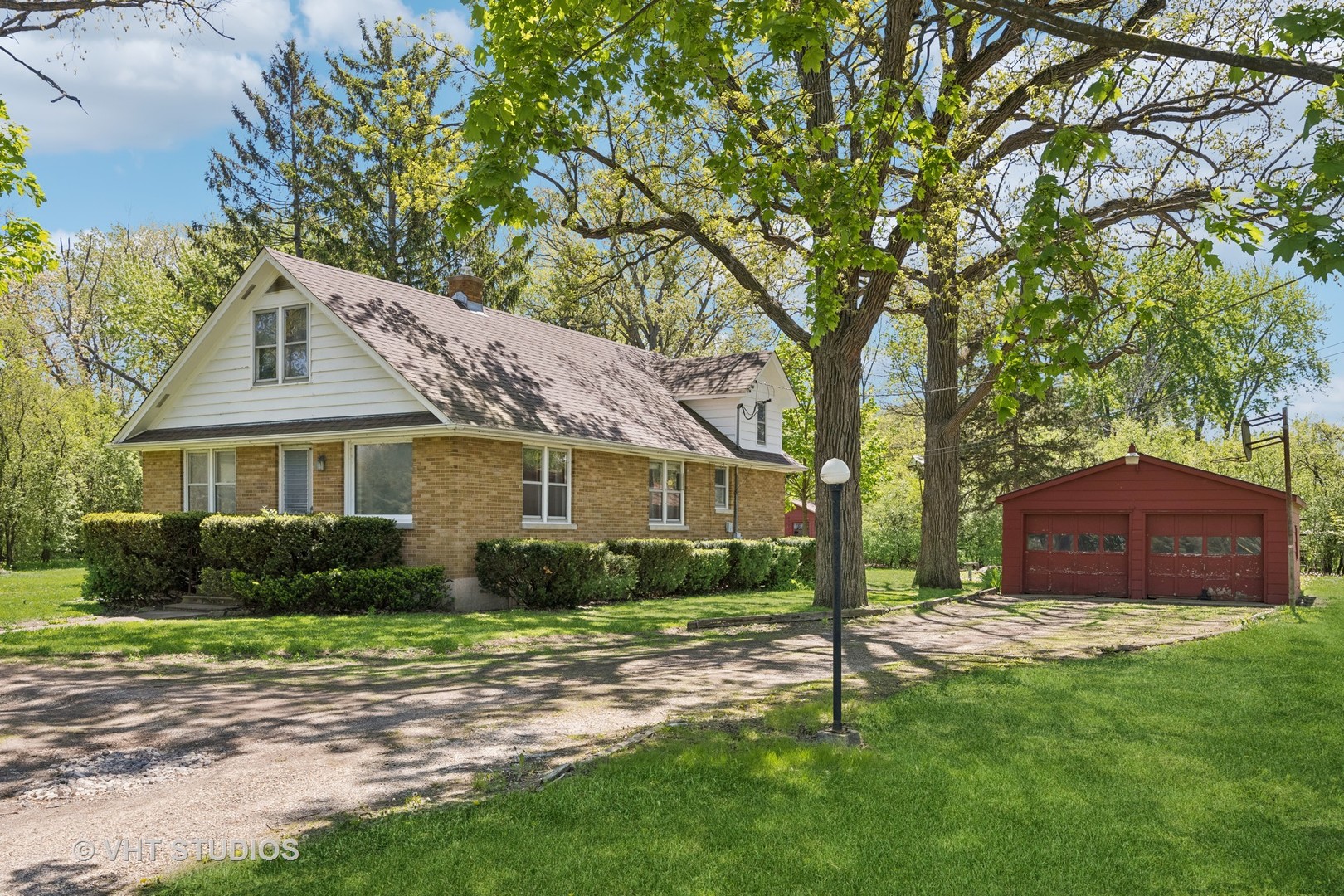 1961 Buckley Road Libertyville, IL 60048 - Photo 1 of 24