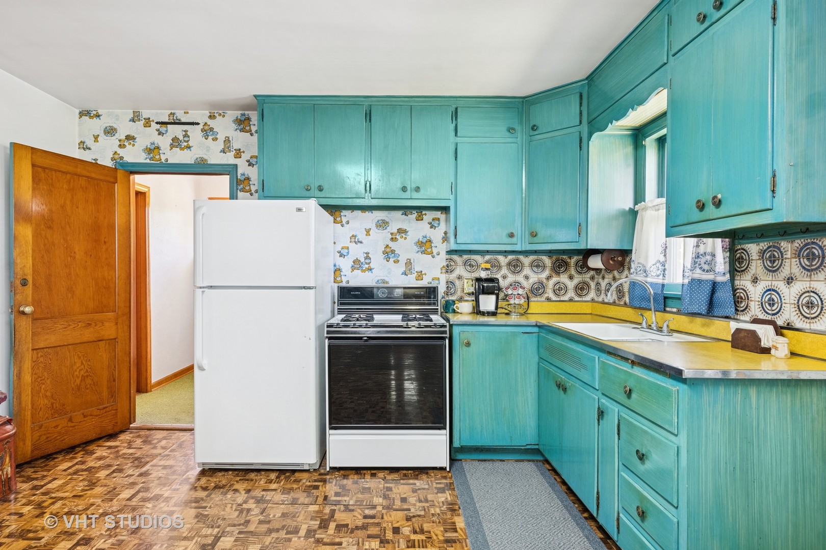 1961 Buckley Road Libertyville, IL 60048 - Photo 6 of 24