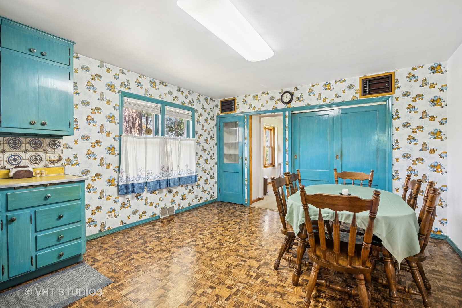 1961 Buckley Road Libertyville, IL 60048 - Photo 8 of 24