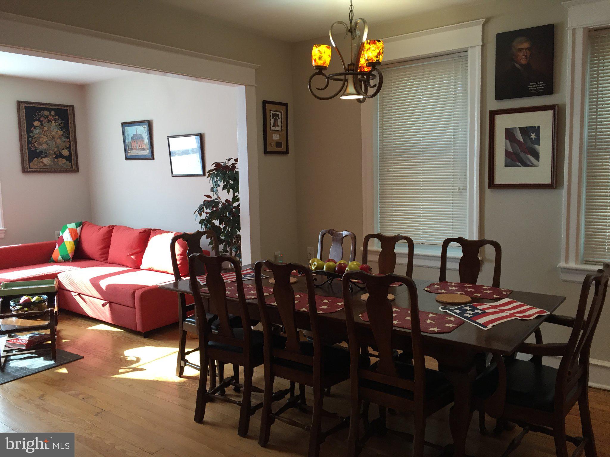 527 South 7th Street, Unit 1 Philadelphia, PA 19147 - Photo 7 of 11 Bright dining space with cozy charm.