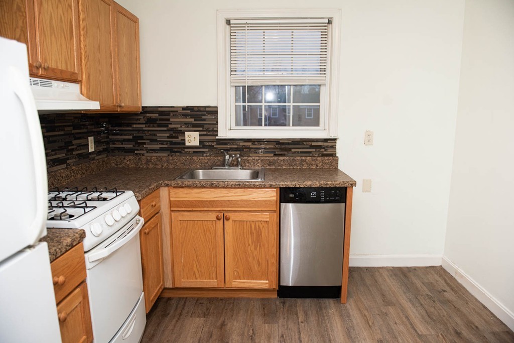 453 Cold Spring Avenue, Unit 3 West Springfield, MA 01089 - Photo 13 of 14 Gallery Image 13