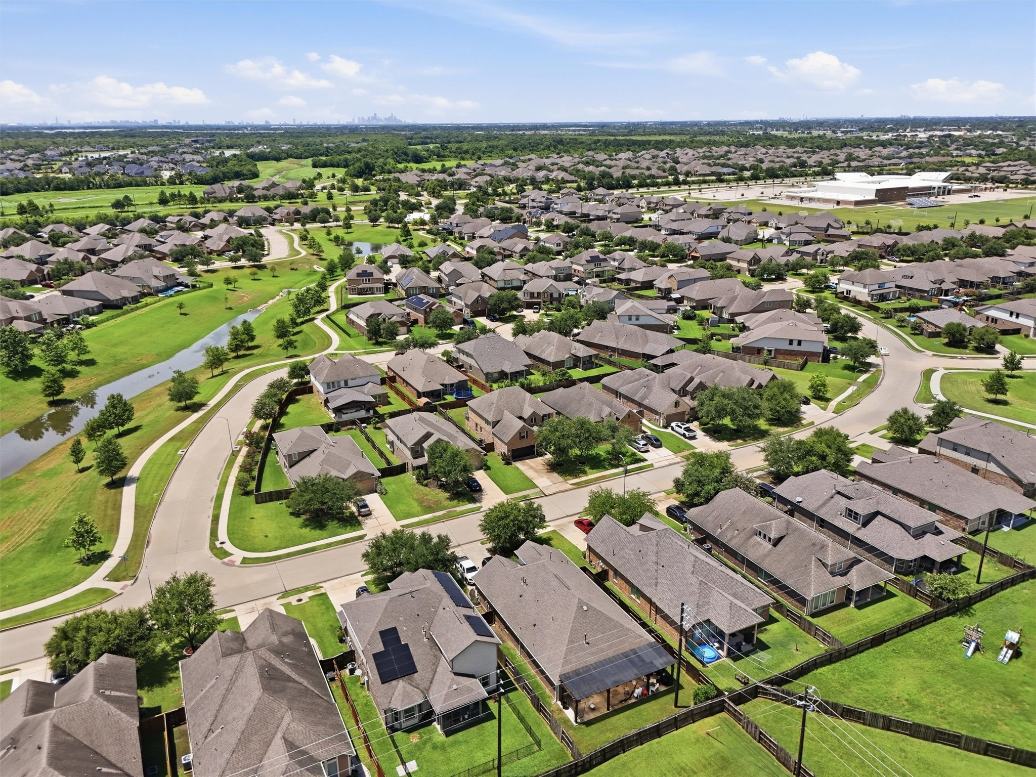 1908 Sunset Terrace Lane Pearland, TX 77089 - Photo 30 of 35 Neighborhood perspective.