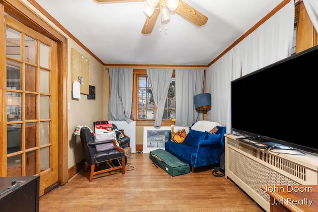 $375,000 | 331 Aurora Street Southeast, Grand Rapids, MI 49507