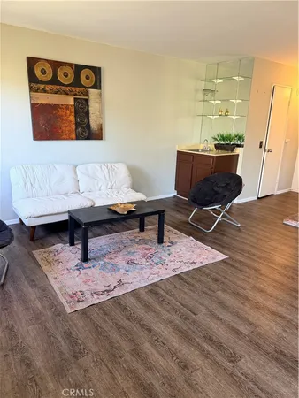 $509,000 | 10215 Variel Avenue, Chatsworth, CA 91311