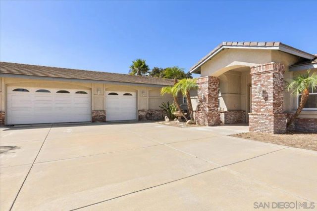 $1,050,000 | 2749 Los Alisos Drive, Fallbrook, CA 92028