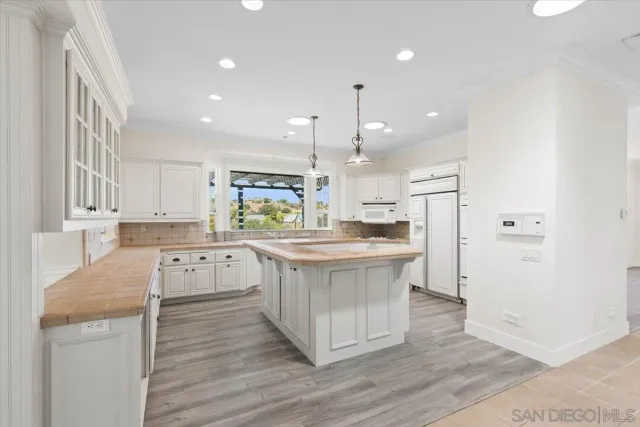 $1,050,000 | 2749 Los Alisos Drive, Fallbrook, CA 92028