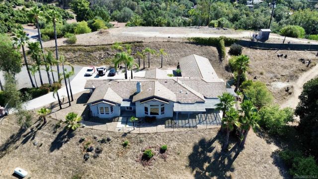 $1,050,000 | 2749 Los Alisos Drive, Fallbrook, CA 92028