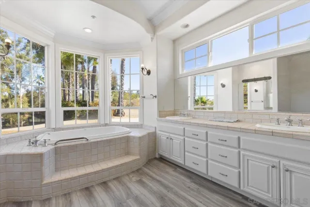 $1,050,000 | 2749 Los Alisos Drive, Fallbrook, CA 92028