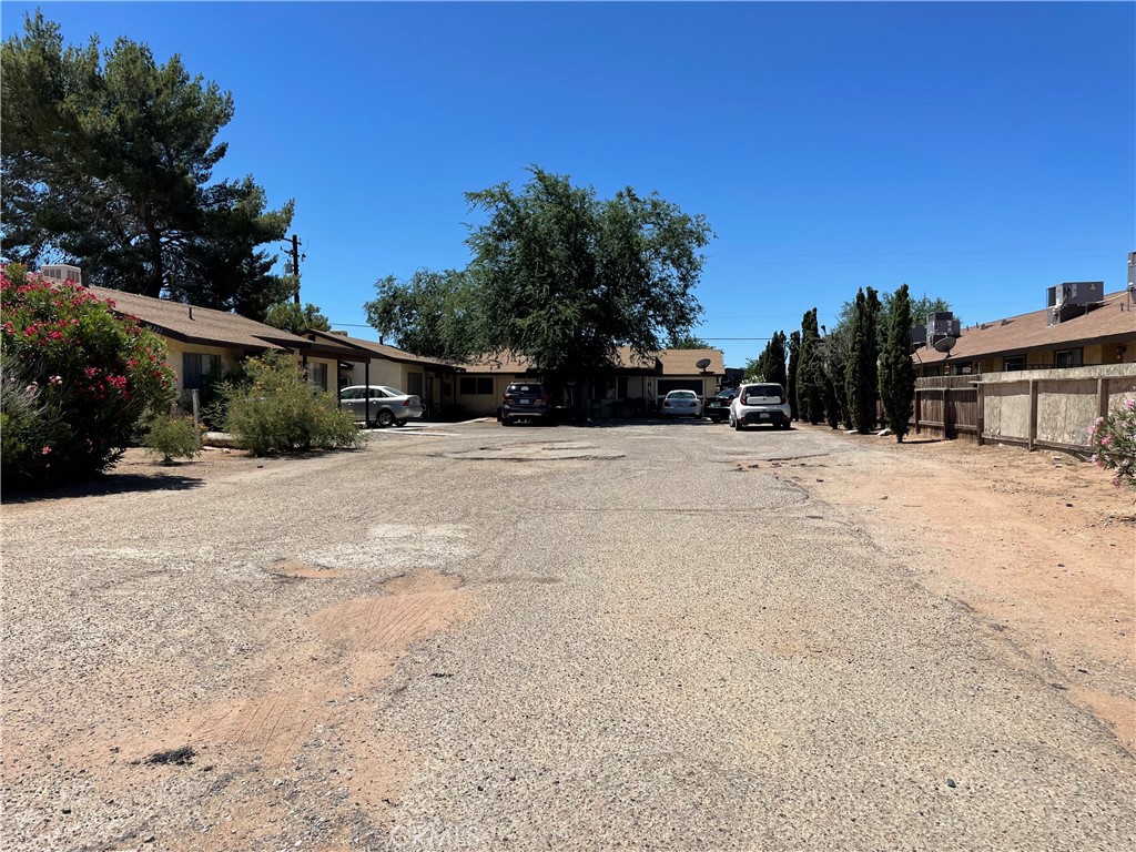20221 Zuni Road Apple Valley, CA 92307 - Photo 1 of 1