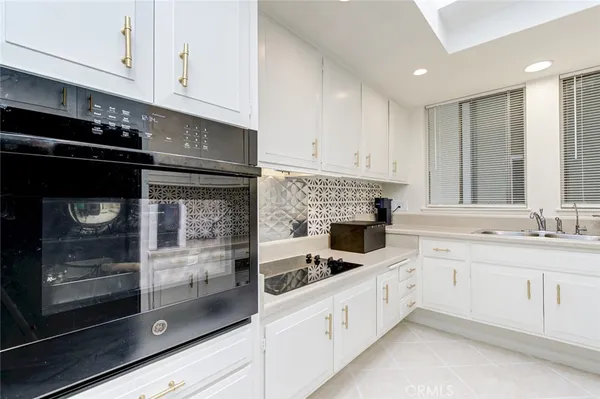 $350,000 | 164 Avenida Majorca, Unit Q, Laguna Woods, CA 92637